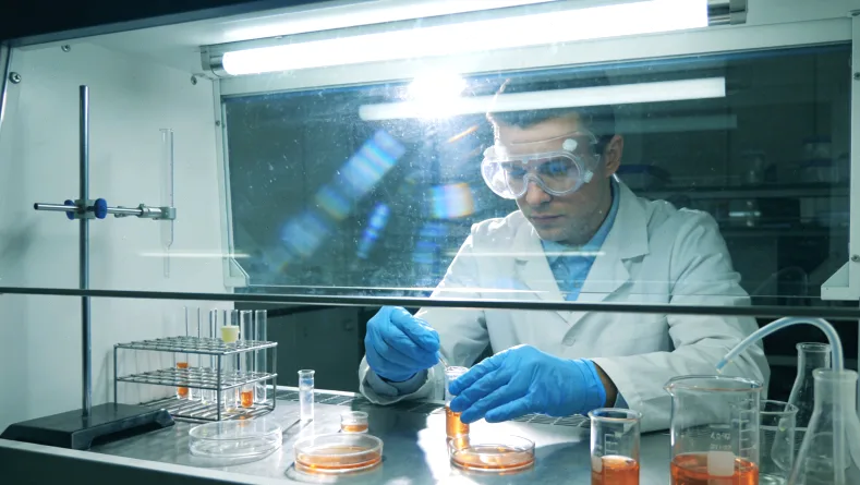 “肿瘤释放ctDNA”与“检测技术捕捞”的生动比喻图