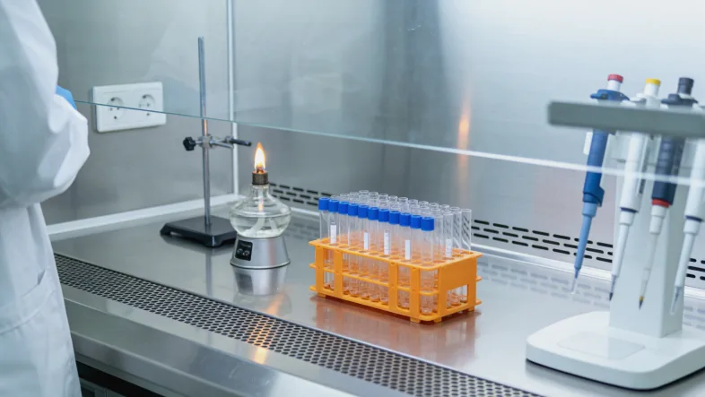 靶向药物持续抑制肿瘤生长的动态对比图