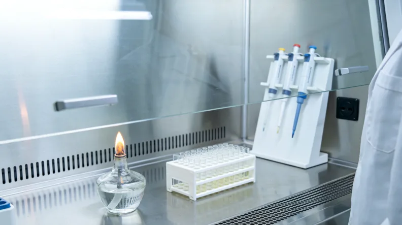 新旧两代靶向药入脑能力对比图表