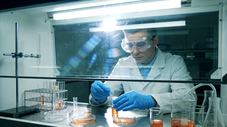 PD-L1蛋白与PD-1结合示意图