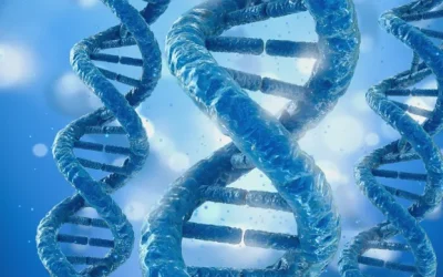 婴儿明亮但略显雾蒙蒙的大眼睛特写